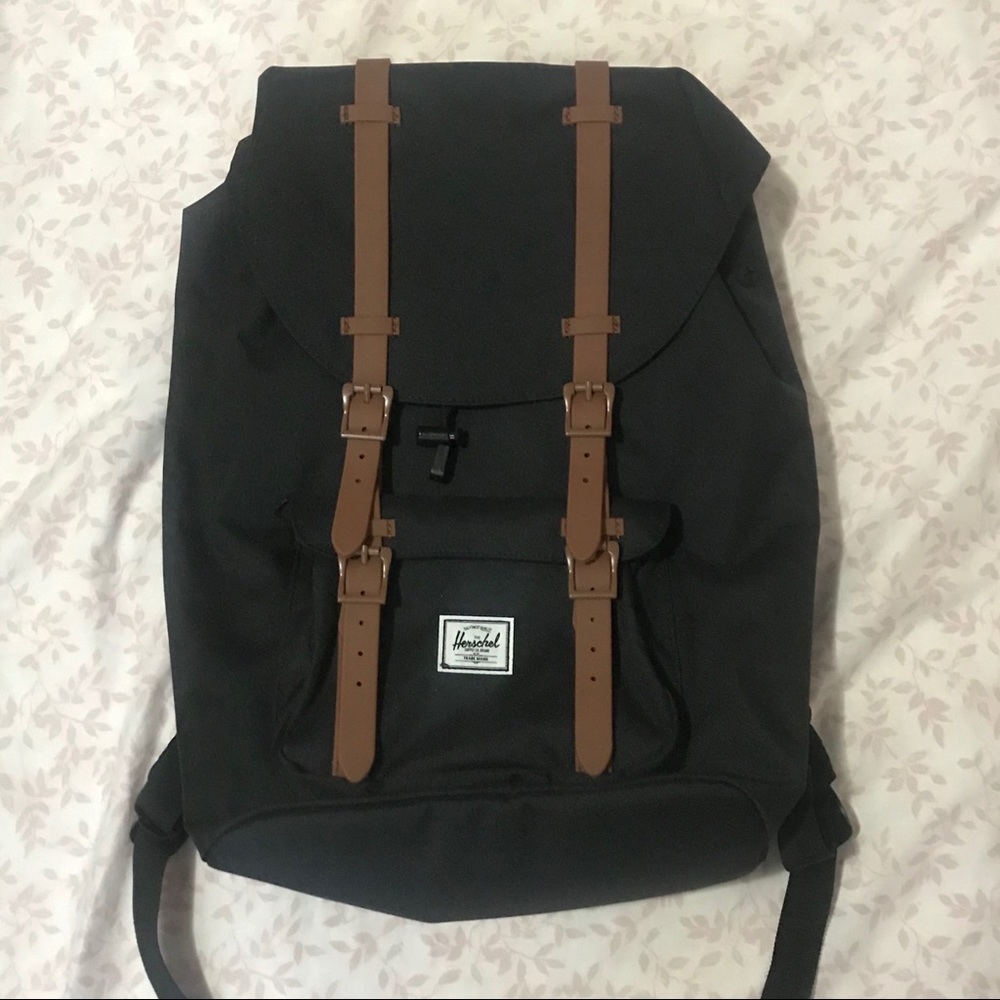 Little America Backpack Mid-Volume
